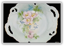 Sandra Dixon - Wild Roses on Round Plate